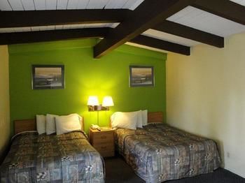 Travelers Inn And Suites Саут-Лейк-Таго Екстер'єр фото